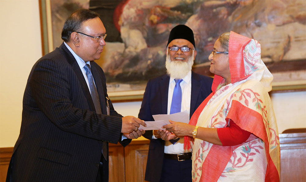 Dhaka-Bank-Donated-Tk.1.00-Crore-To-Hon’ble-Prime-Minister’s-Relief-Fund